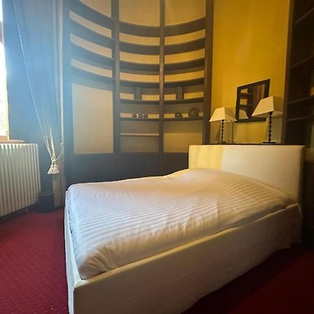 Camping Et Hotel Chateau Du Haget Montesquiou エクステリア 写真